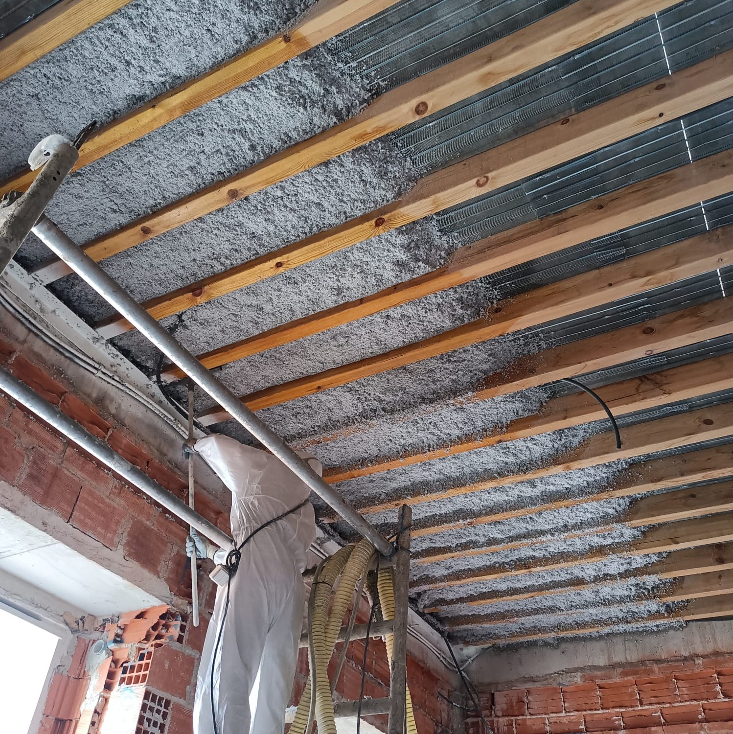 Lã Mineral projetada em Habitações